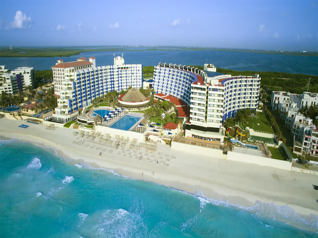 HOTEL CROWN PARADISE CANCÚN